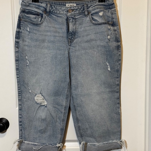 Capris Denim Distressed Size 16 Maurices - Picture 2 of 8